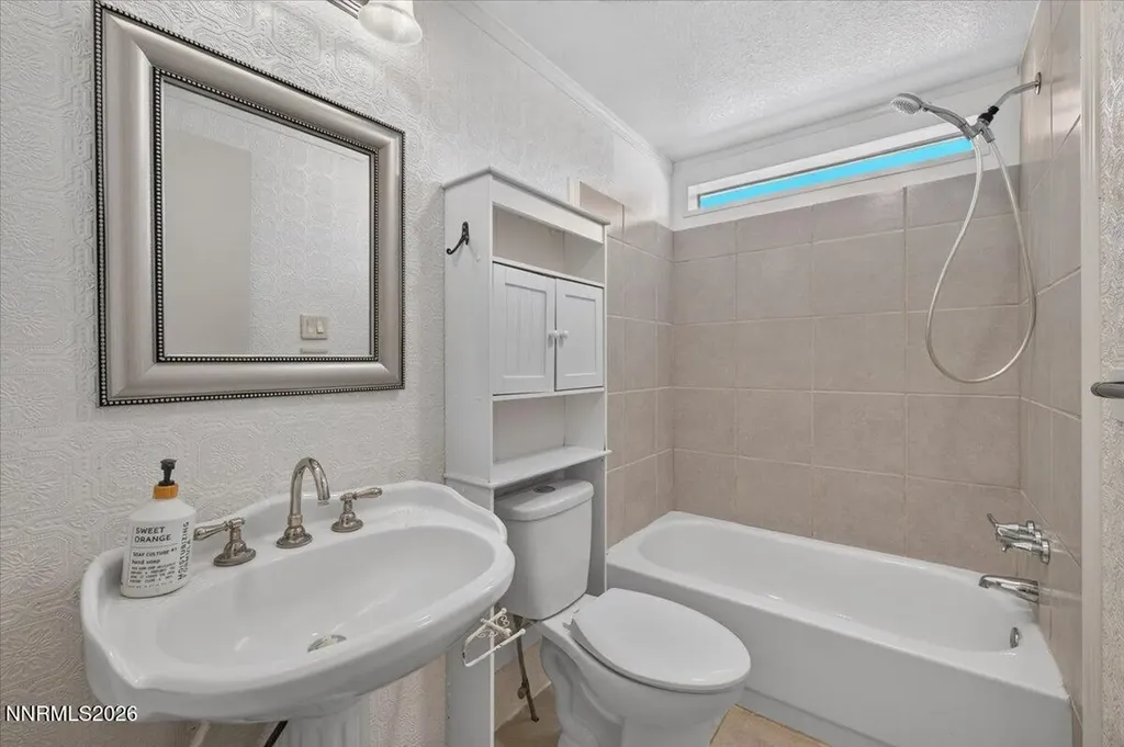 2630 Viking Carson City NV 89706