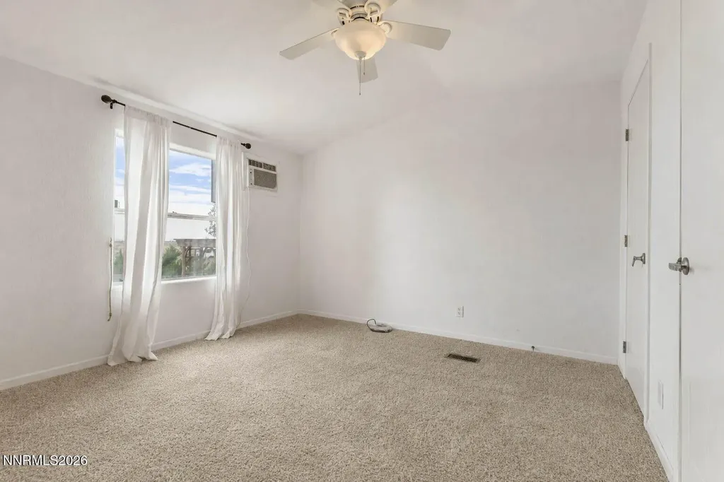 7615 Bass Silver Springs NV 89429