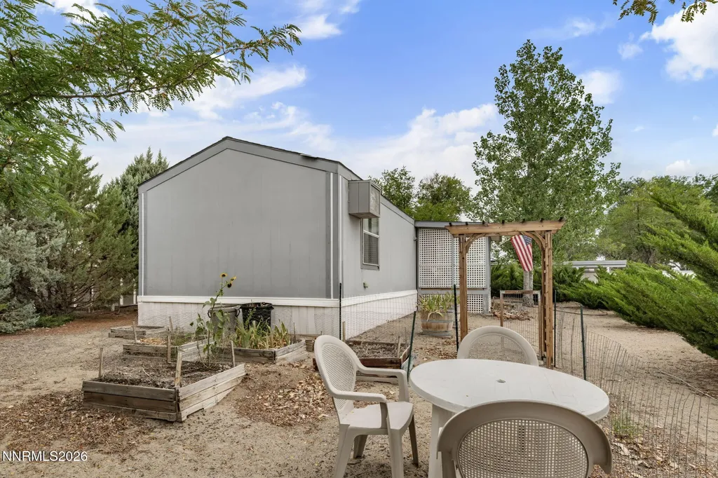 7615 Bass Silver Springs NV 89429