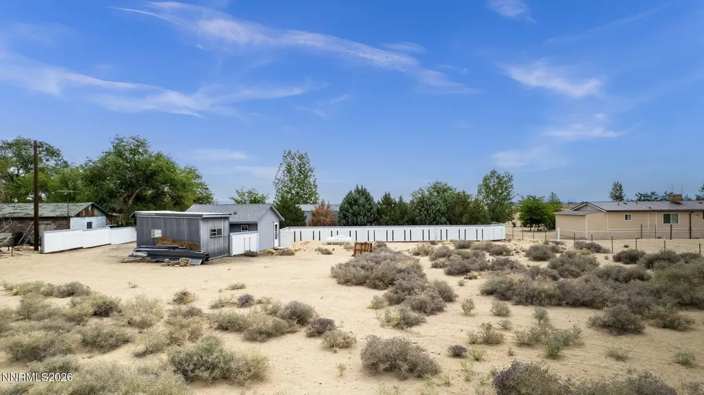 7615 Bass Silver Springs NV 89429