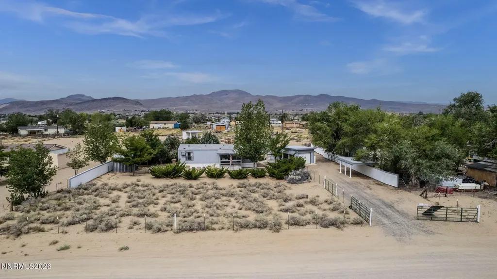 7615 Bass Silver Springs NV 89429