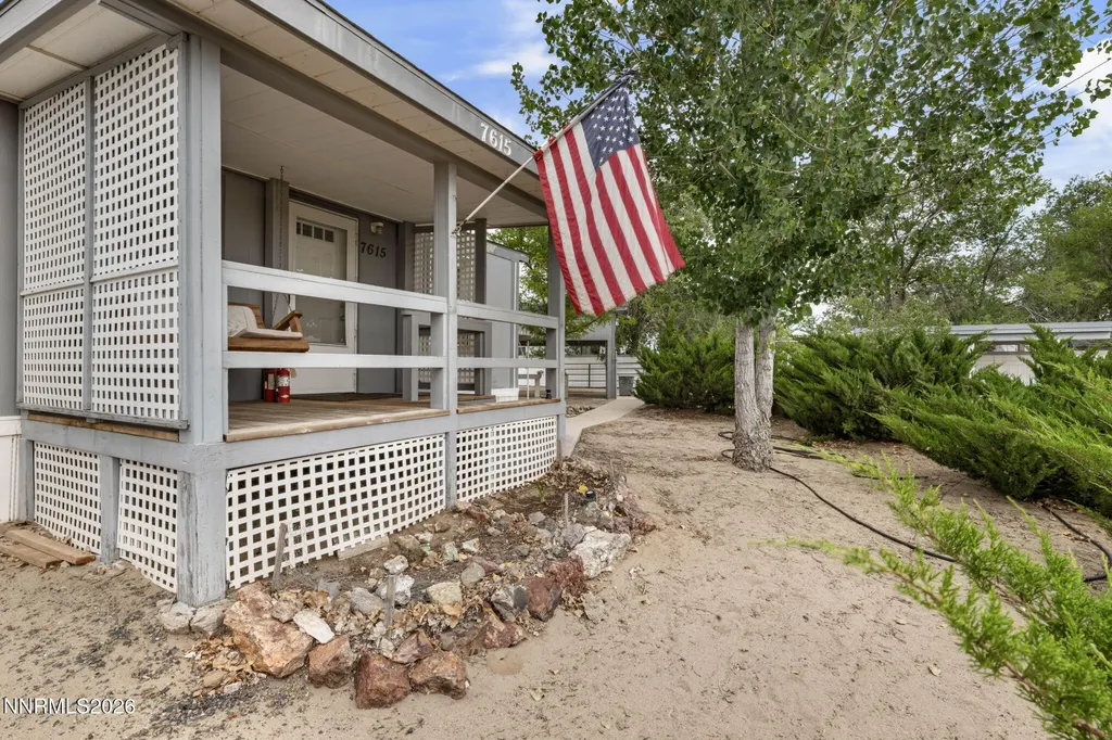 7615 Bass Silver Springs NV 89429