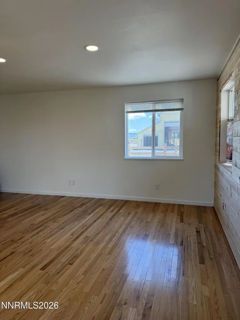 514 Oregon Yerington NV 89447