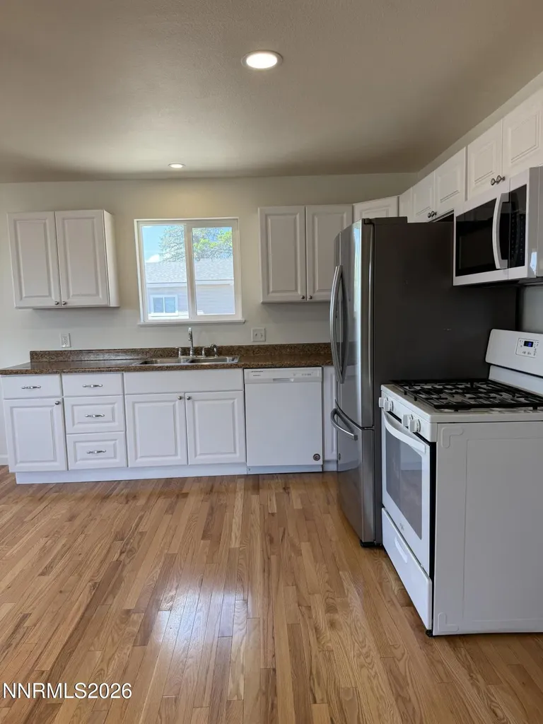 514 Oregon Yerington NV 89447