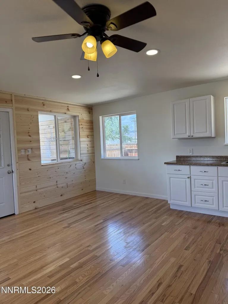 514 Oregon Yerington NV 89447