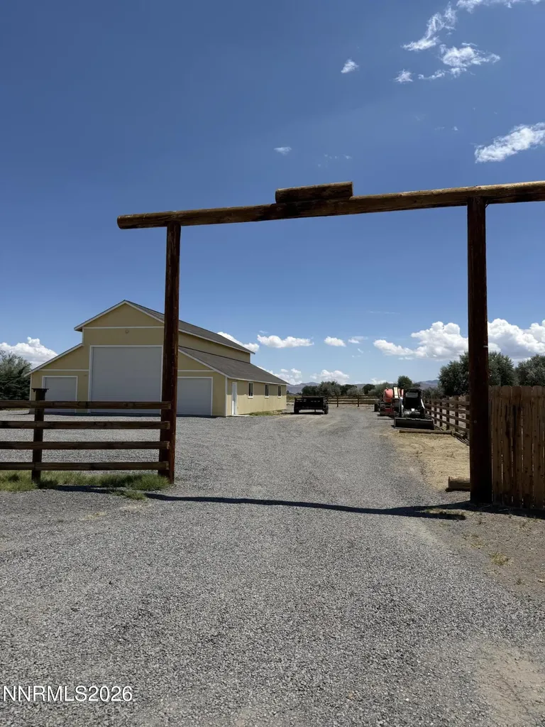 514 Oregon Yerington NV 89447