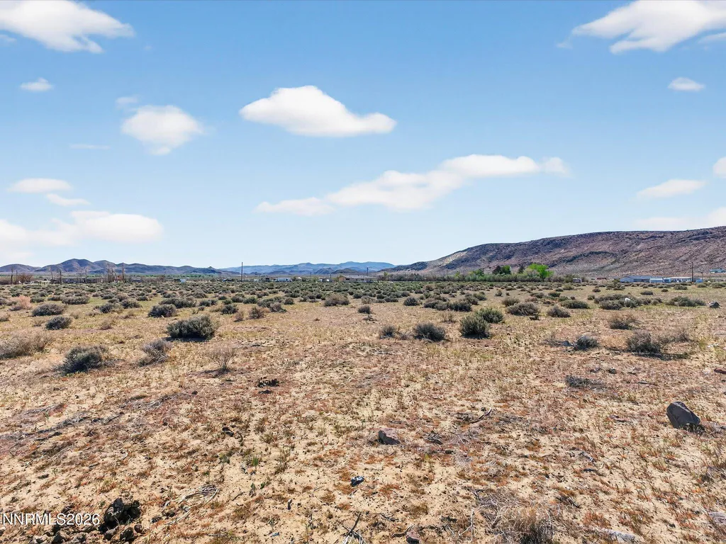 1340 Badger Silver Springs NV 89429