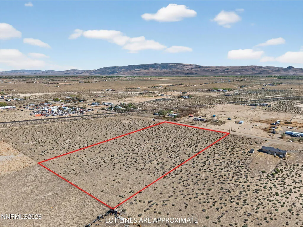 1340 Badger Silver Springs NV 89429