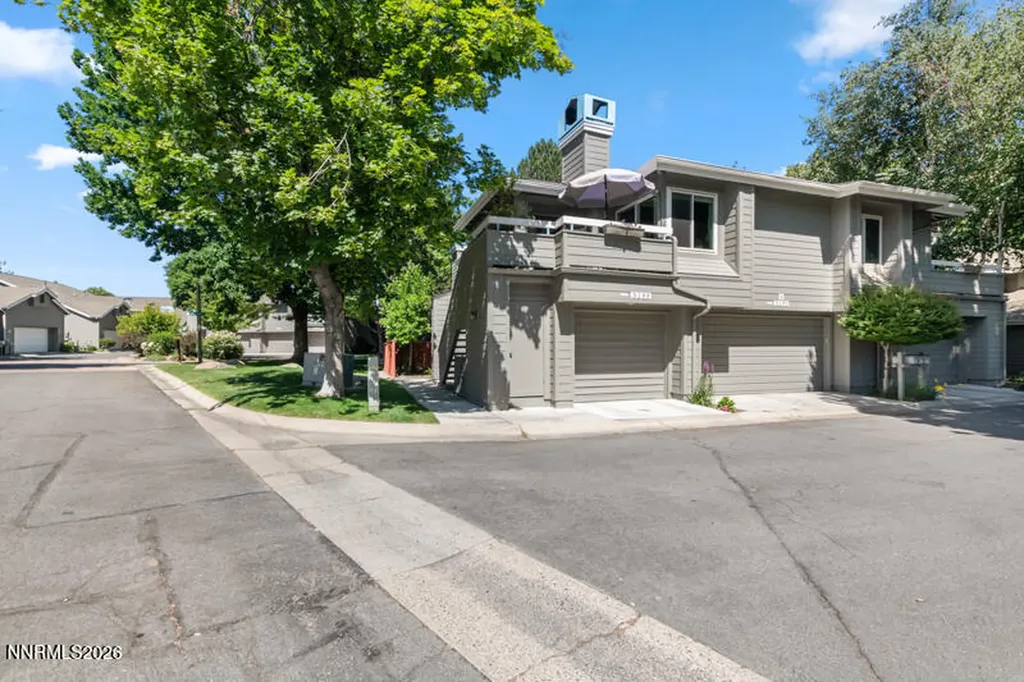 3199 Oakshire Reno NV 89509