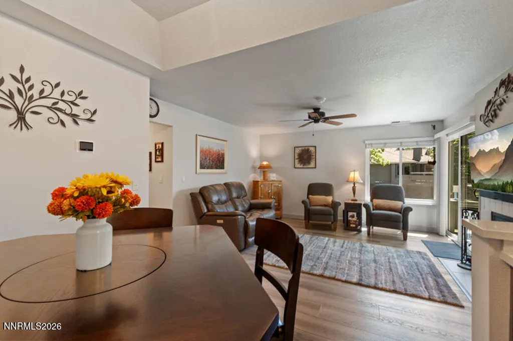 3199 Oakshire Reno NV 89509