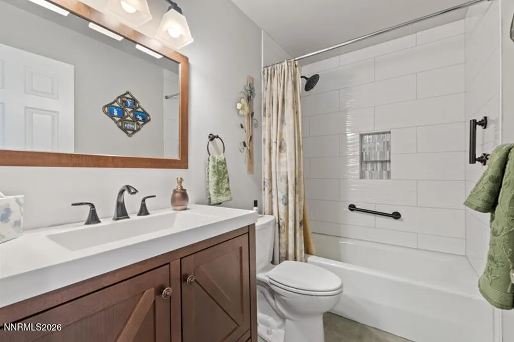 3199 Oakshire Reno NV 89509