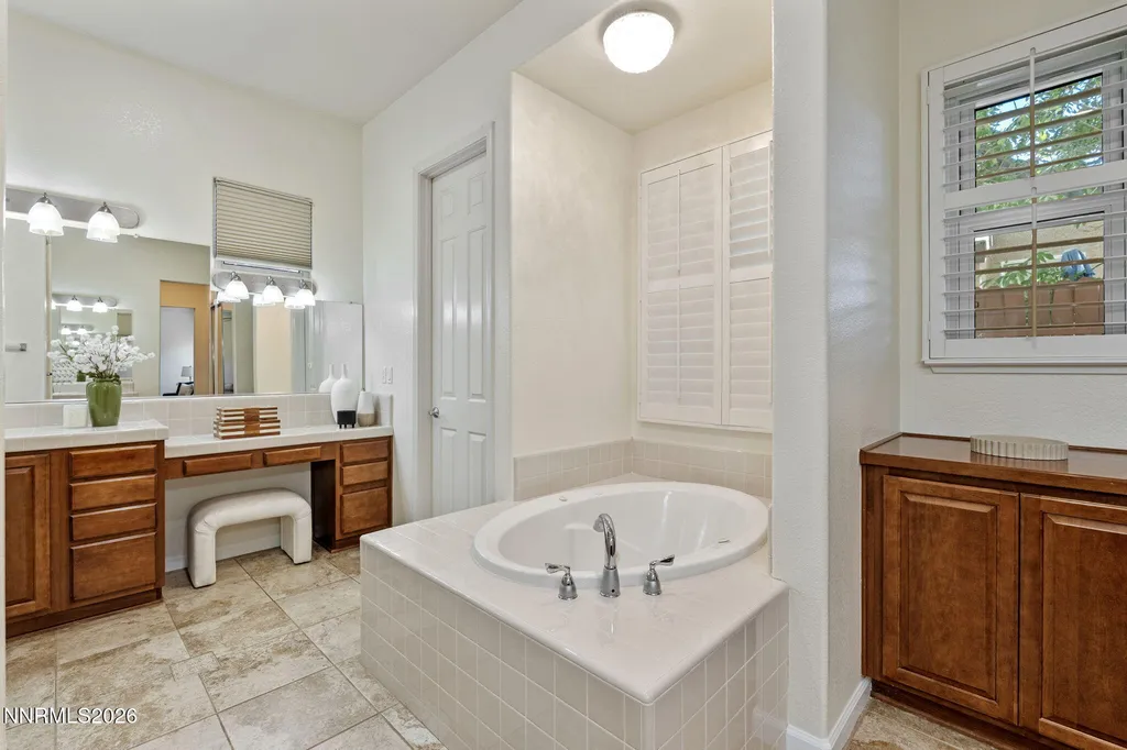 1629 Bridgeview Reno NV 89521