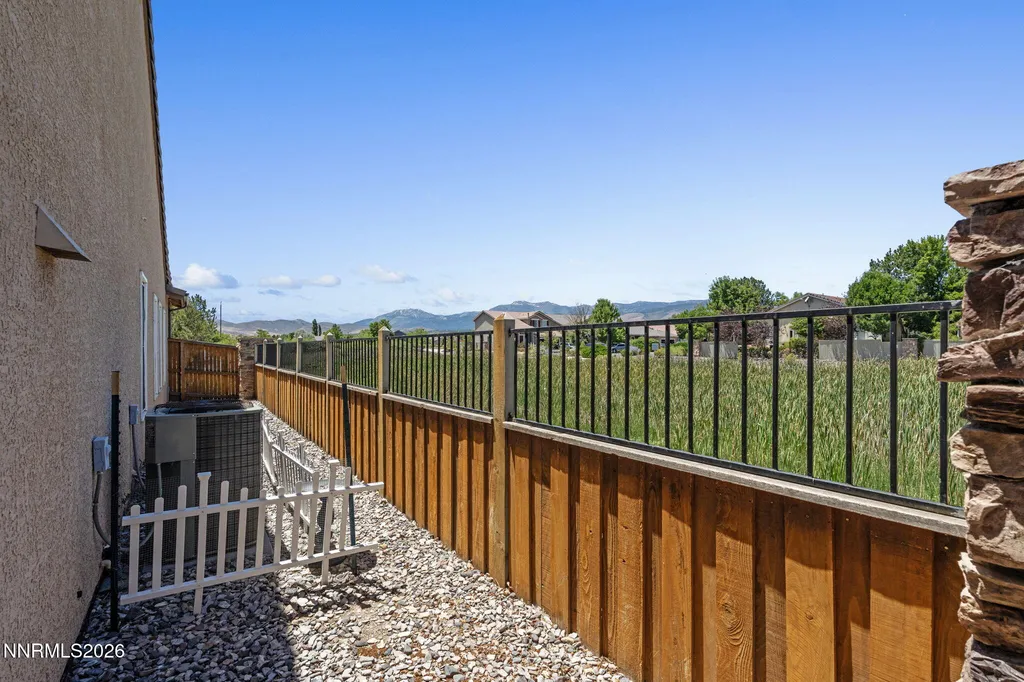1629 Bridgeview Reno NV 89521