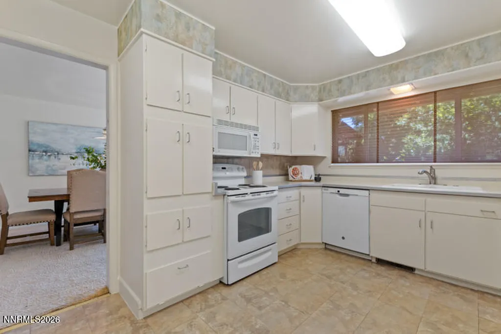 2370 Skyline Reno NV 89509