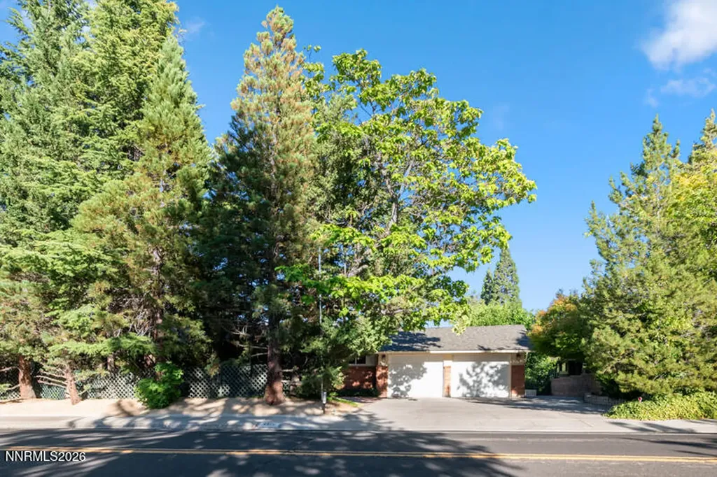 2370 Skyline Reno NV 89509
