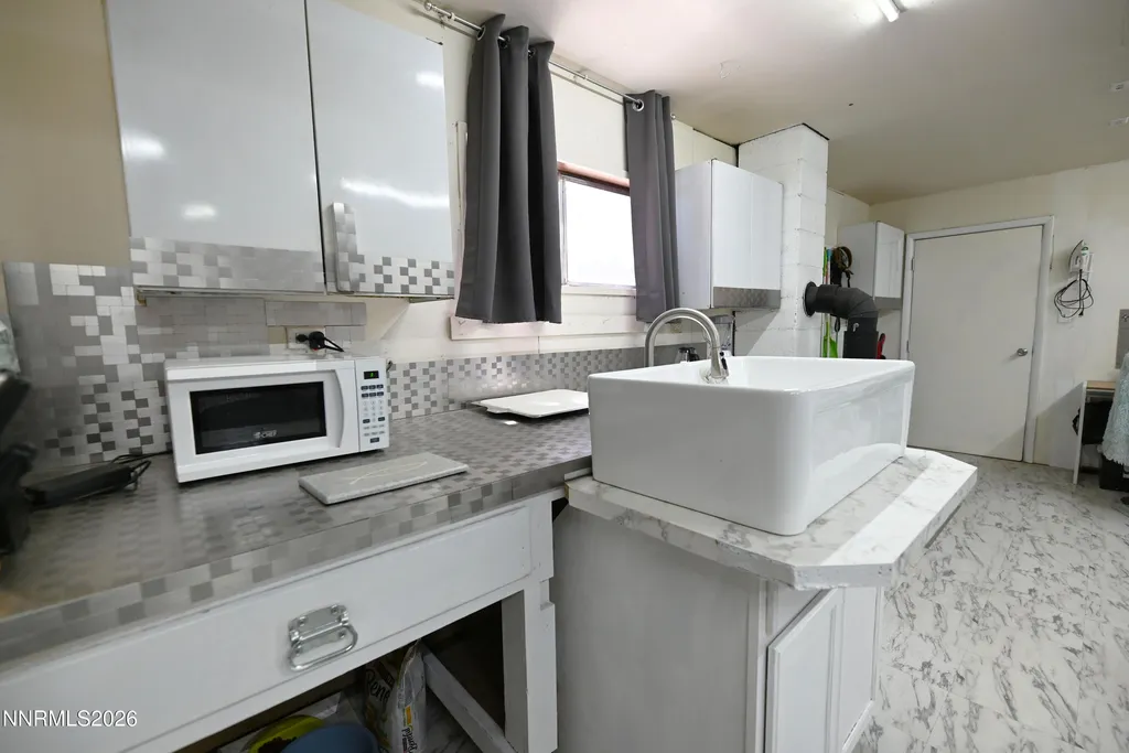 388 C Hawthorne NV 89415