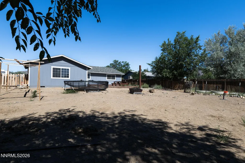 542 Yellow Jacket Dayton NV 89403