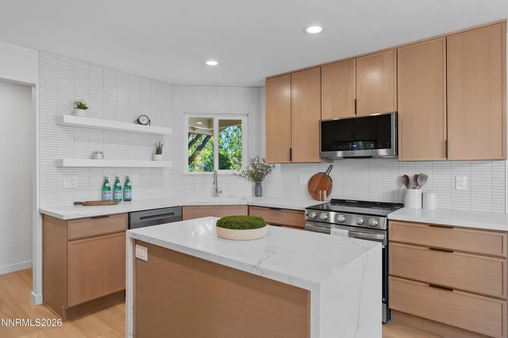 3355 Bowie Reno NV 89503