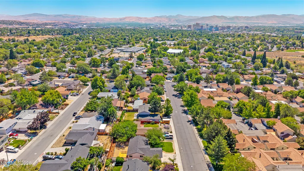 3355 Bowie Reno NV 89503