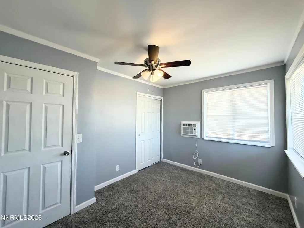 1940 Utah Silver Springs NV 89429