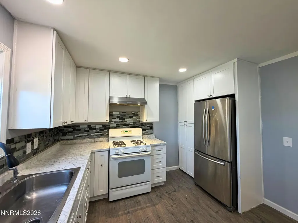 1940 Utah Silver Springs NV 89429