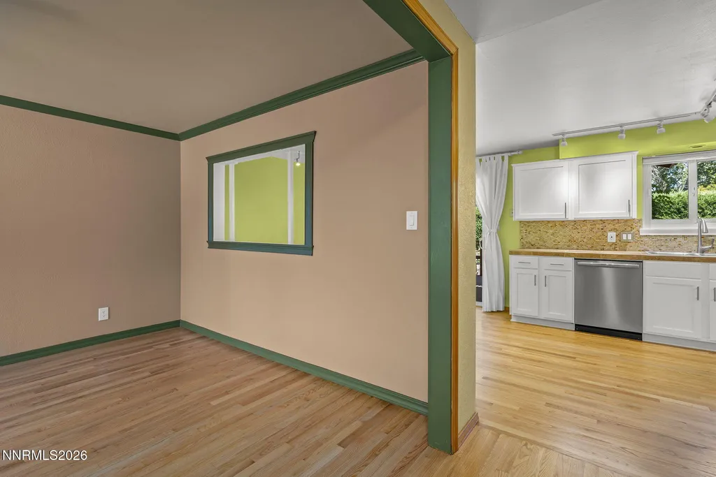 3907 Buckingham Reno NV 89503