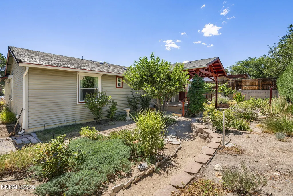 3907 Buckingham Reno NV 89503
