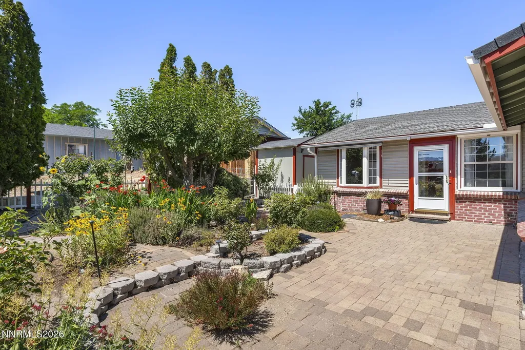 3907 Buckingham Reno NV 89503