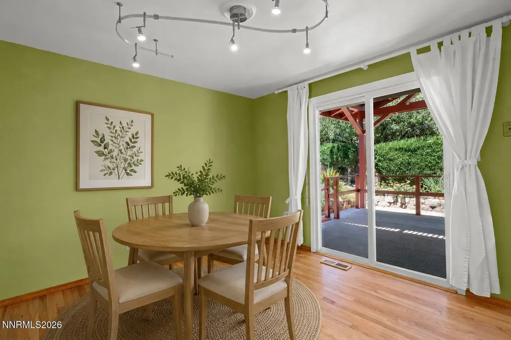 3907 Buckingham Reno NV 89503