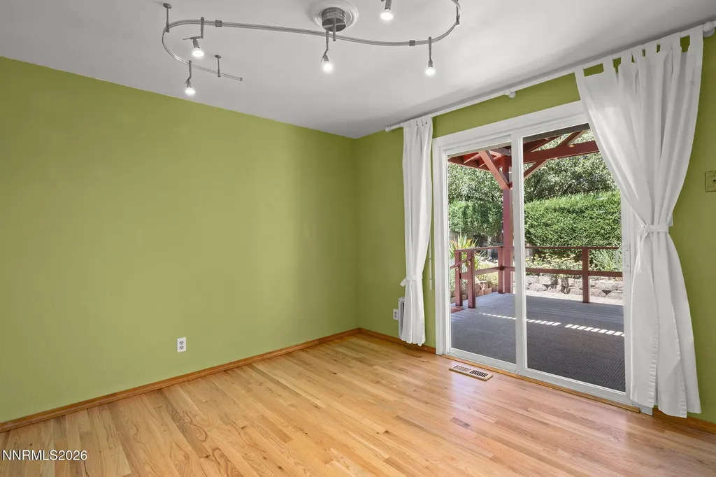 3907 Buckingham Reno NV 89503
