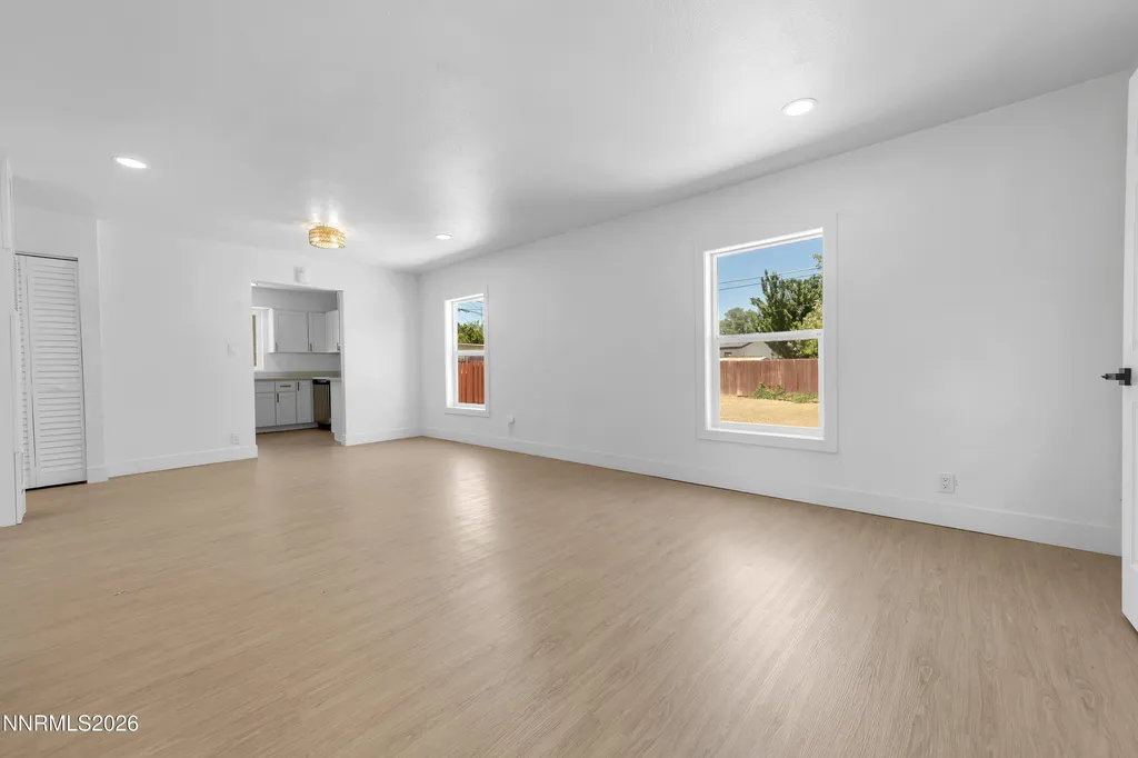 922 Prospect Sparks NV 89431