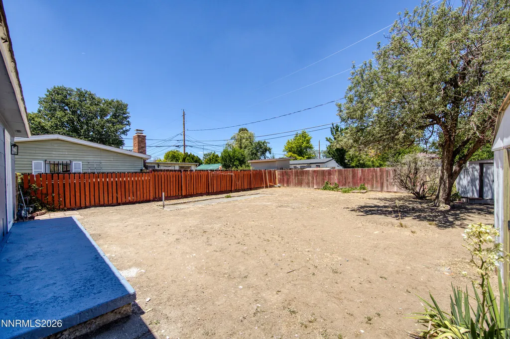 922 Prospect Sparks NV 89431