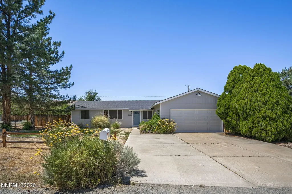 7505 Robert Banks Sparks NV 89436