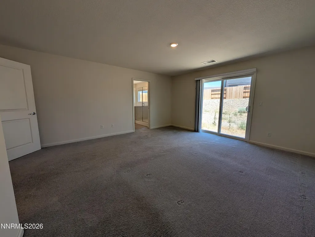 370 Orderville Dayton NV 89403