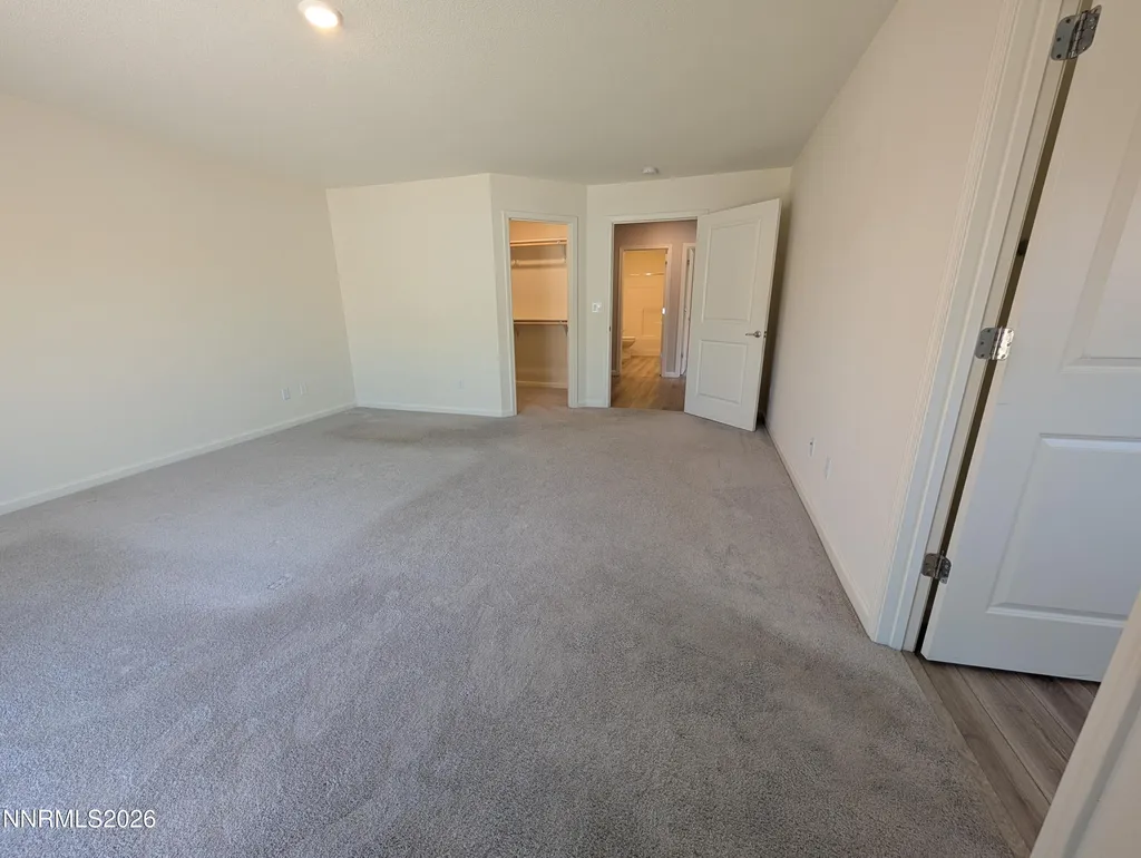 370 Orderville Dayton NV 89403