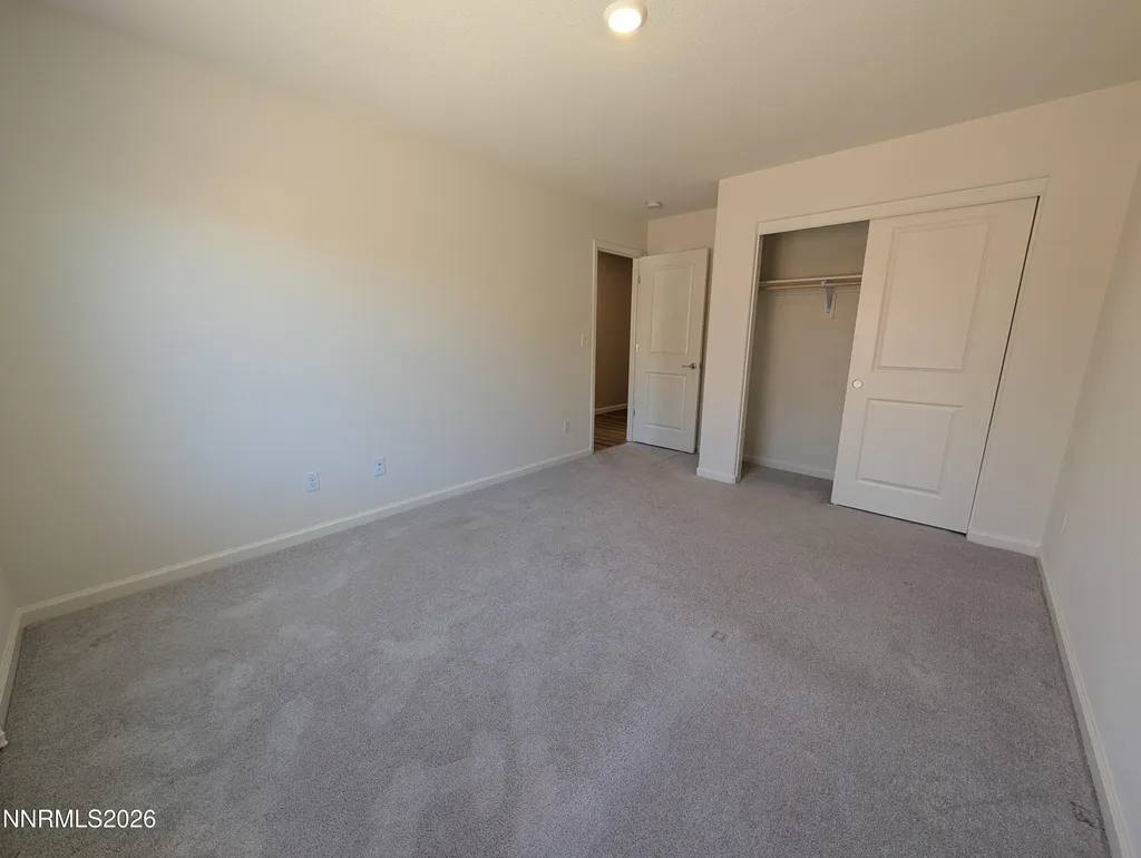 370 Orderville Dayton NV 89403