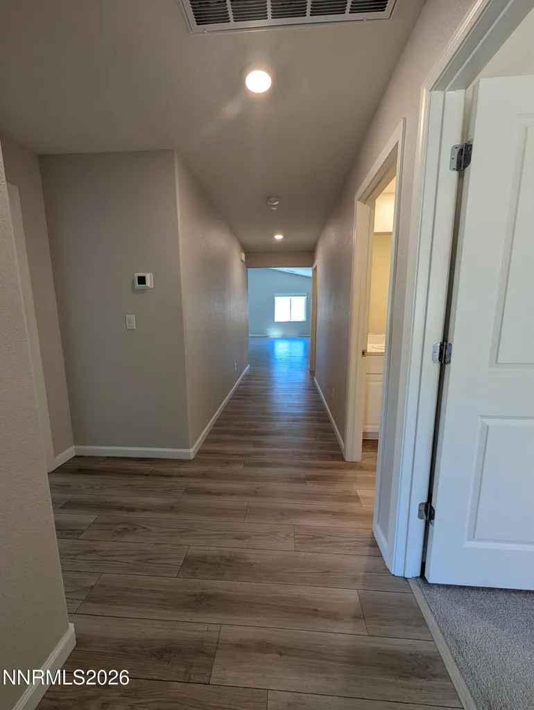 370 Orderville Dayton NV 89403