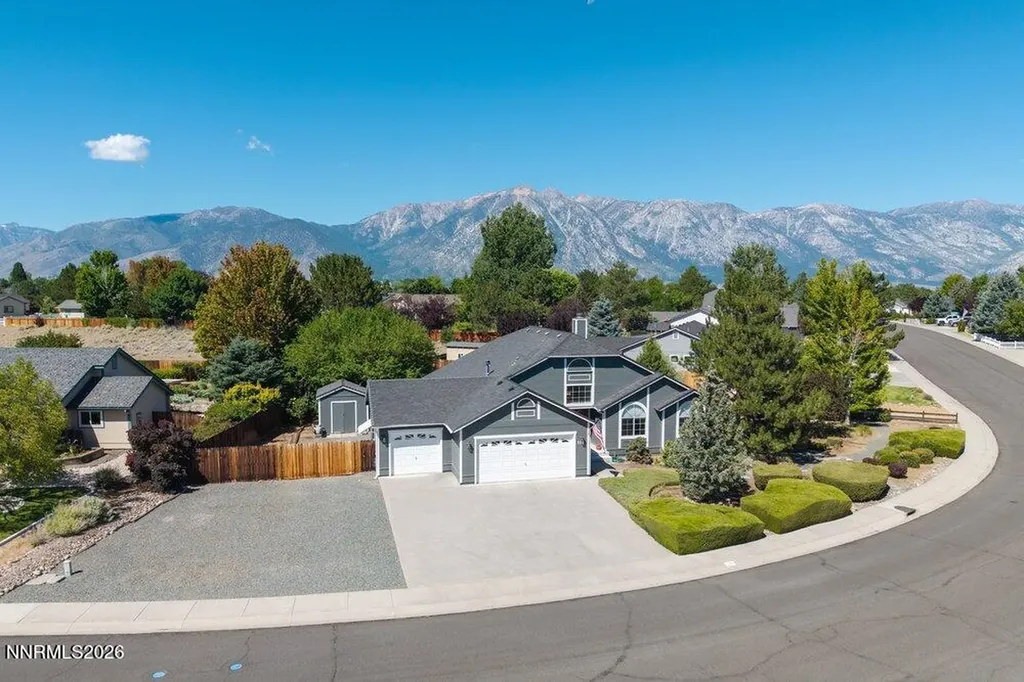 736 Mammoth Gardnerville NV 89460