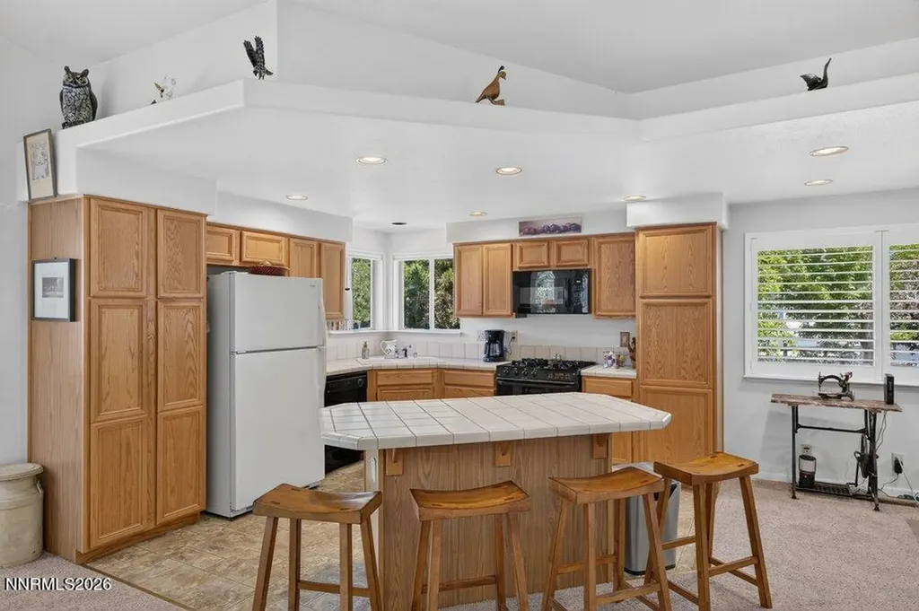 736 Mammoth Gardnerville NV 89460