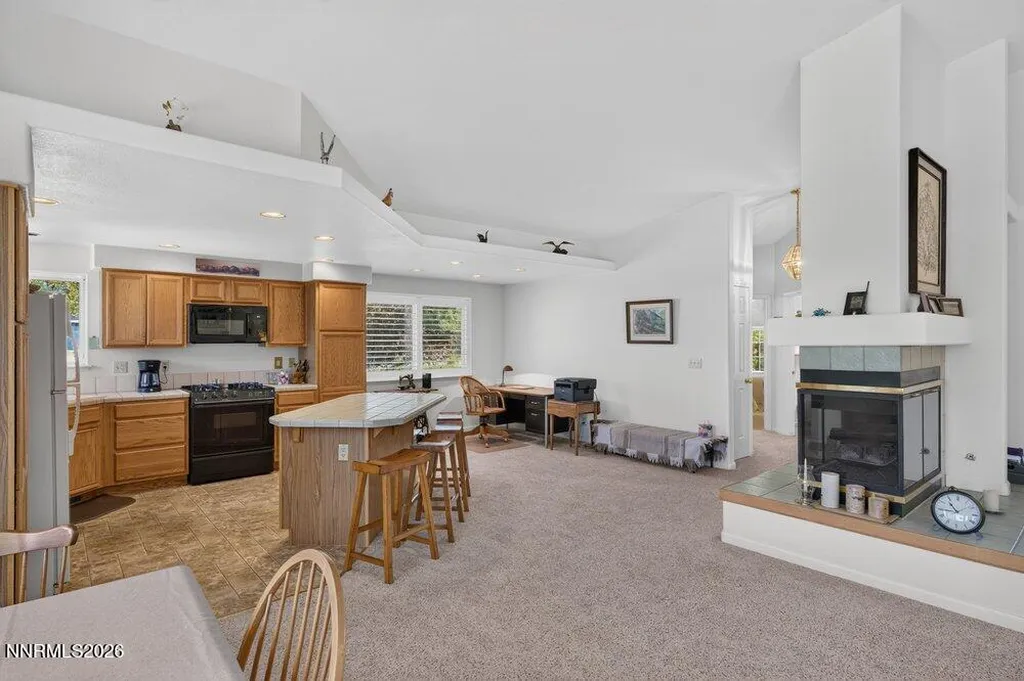 736 Mammoth Gardnerville NV 89460