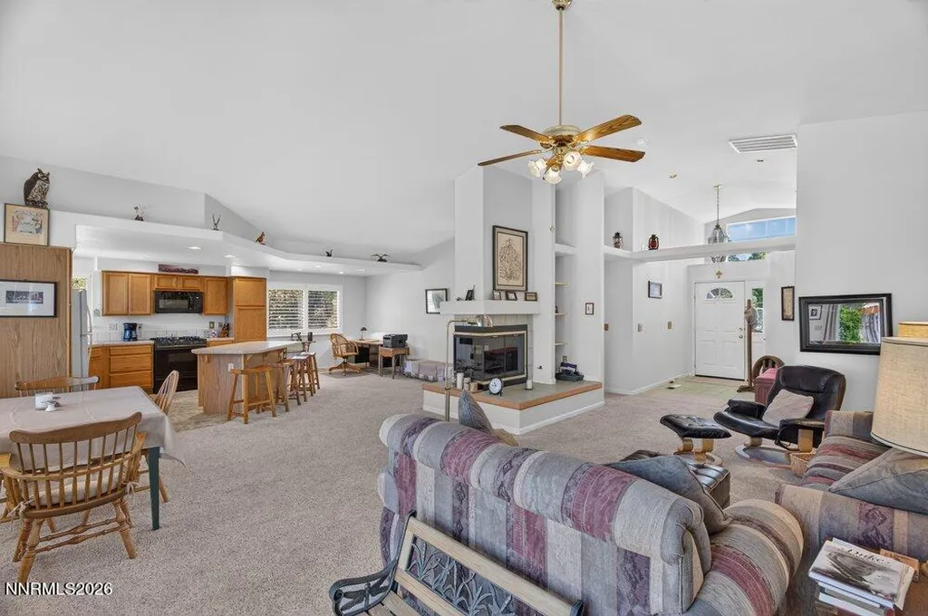 736 Mammoth Gardnerville NV 89460