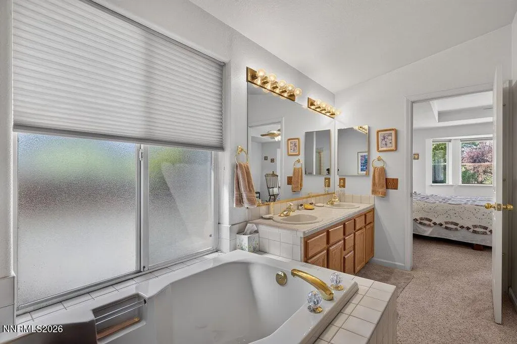 736 Mammoth Gardnerville NV 89460
