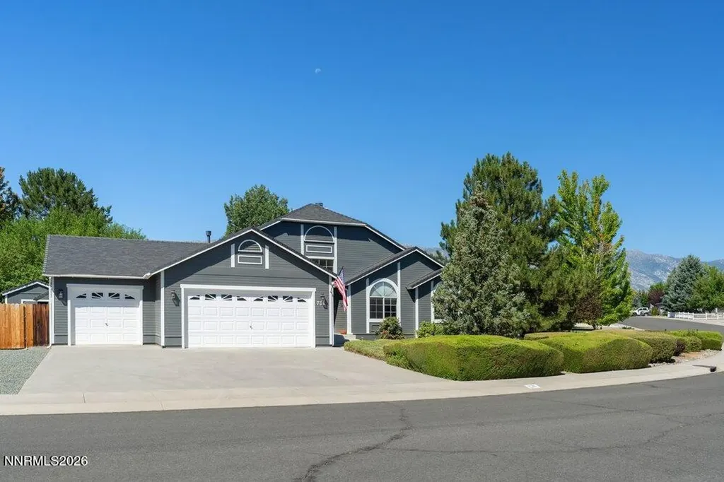 736 Mammoth Gardnerville NV 89460