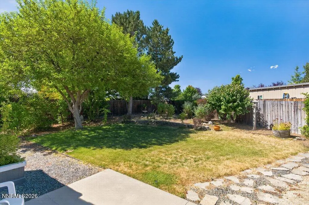 736 Mammoth Gardnerville NV 89460