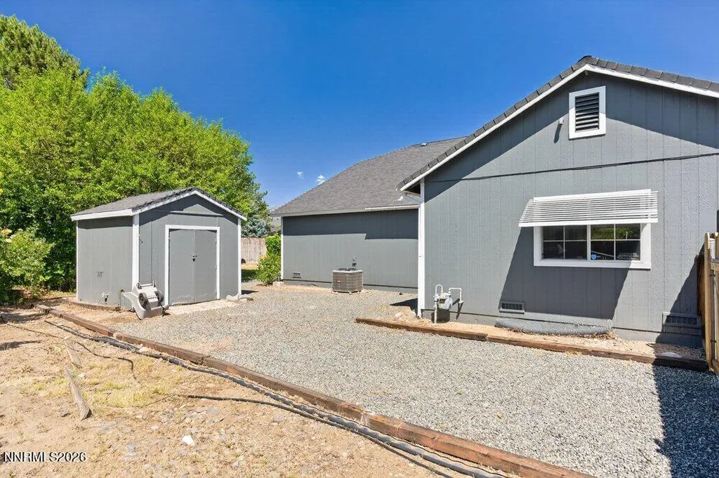 736 Mammoth Gardnerville NV 89460
