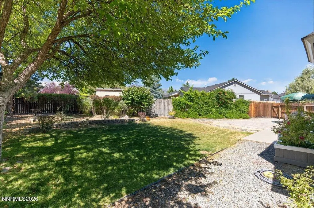 736 Mammoth Gardnerville NV 89460