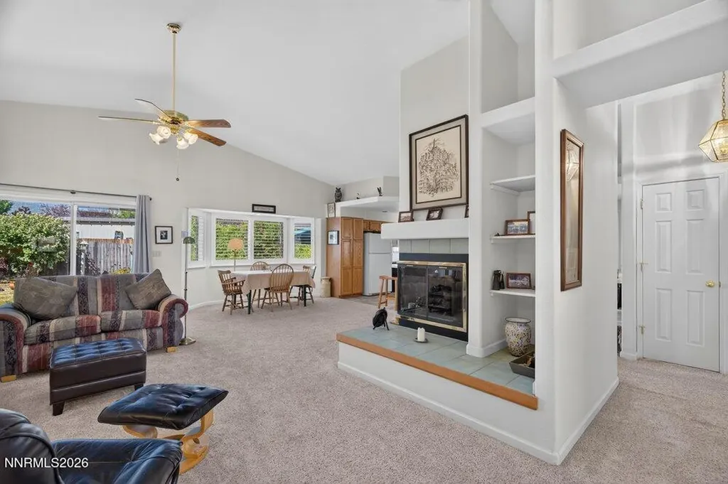 736 Mammoth Gardnerville NV 89460