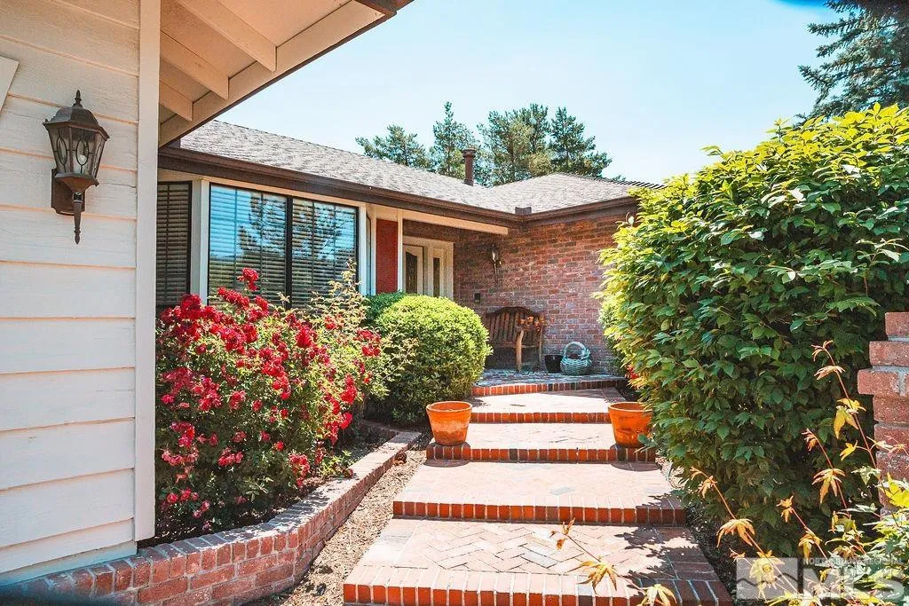 2285 Hedgewood Reno NV 89509