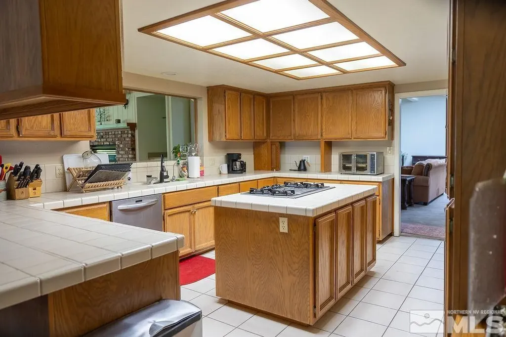 2285 Hedgewood Reno NV 89509