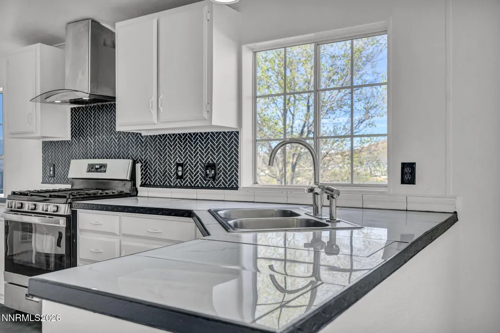 605 Wall Canyon Sun Valley NV 89433
